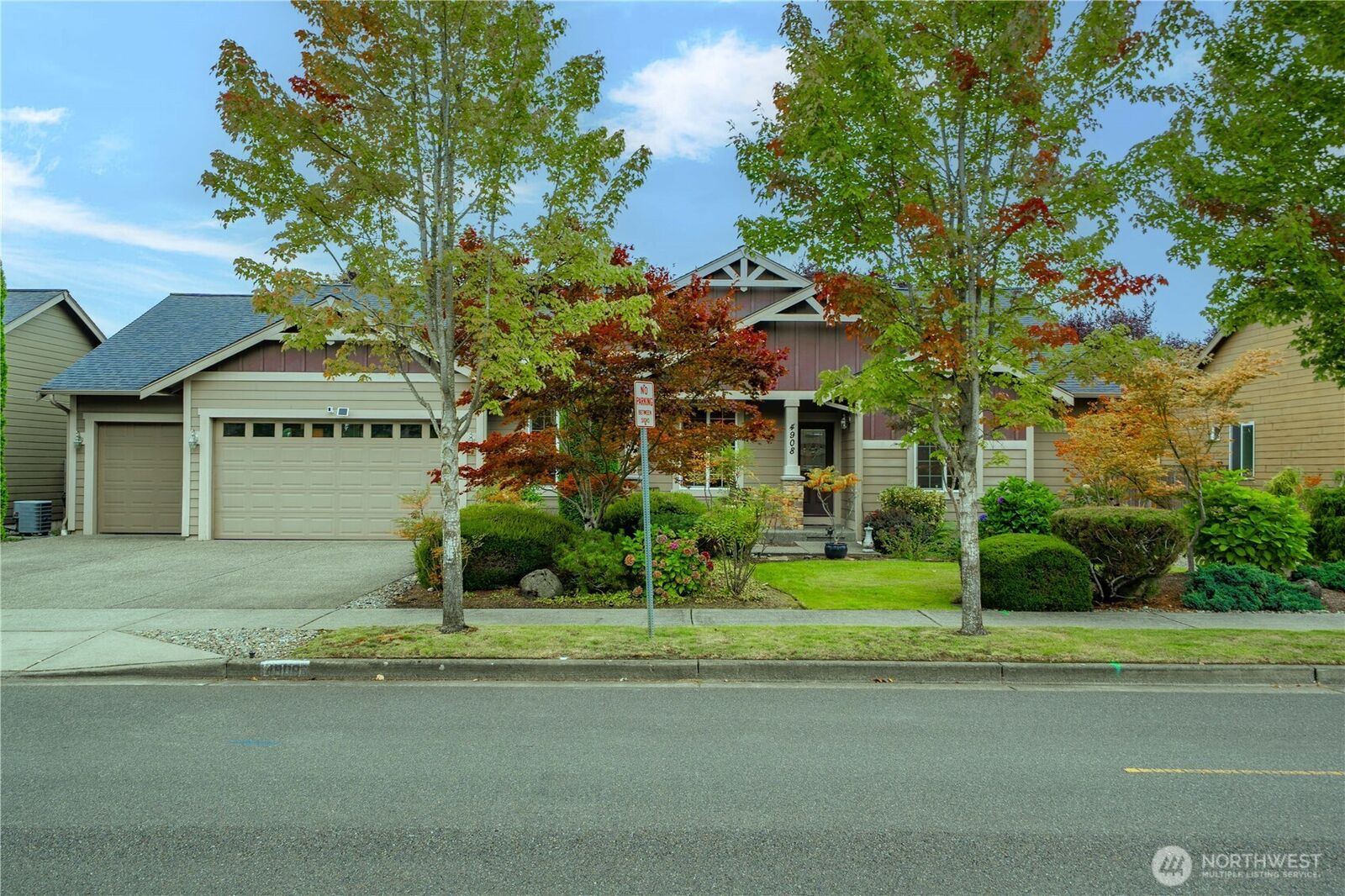 Property Photo:  4908  154th Avenue Ct E  WA 98390 