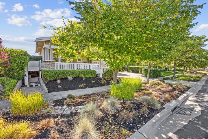 Property Photo: 2746 Impruneta Court CA 94550