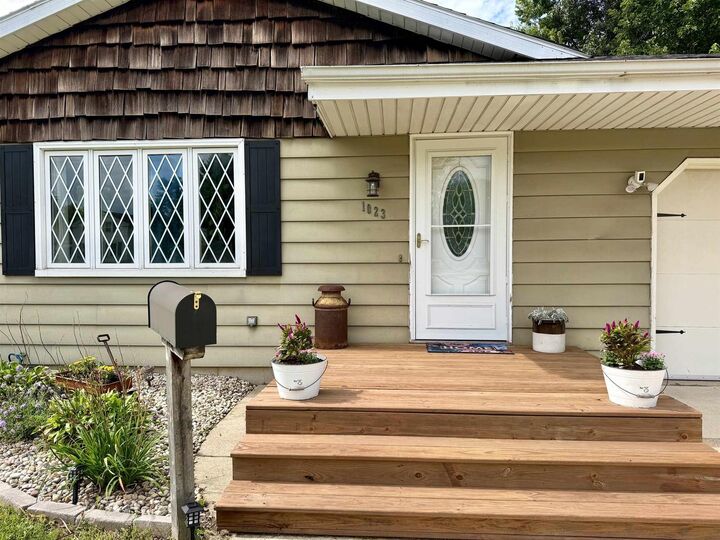 Property Photo:  1023 Milton Avenue  WI 53545 