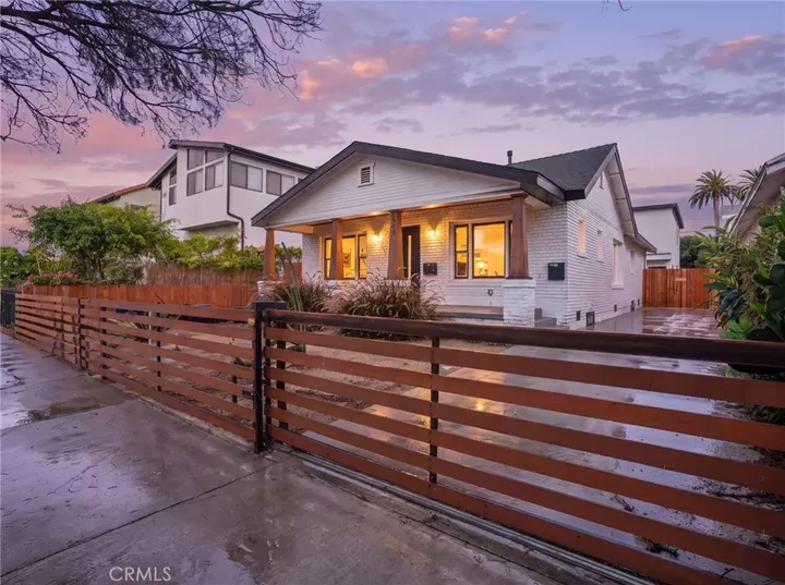 Property Photo:  2342 S Cochran  CA 90016 