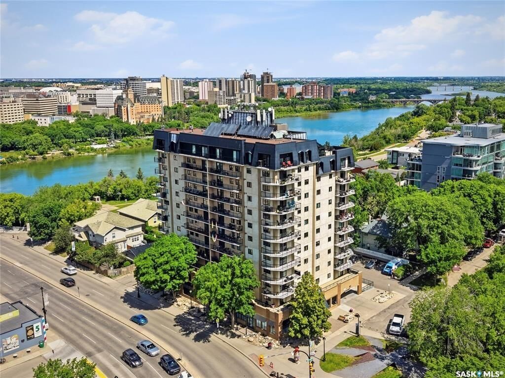 Property Photo:  611 University Drive 506  SK S7N 3Z1 