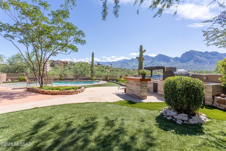 Property Photo:  10660 N Pistachio Avenue  AZ 85737 