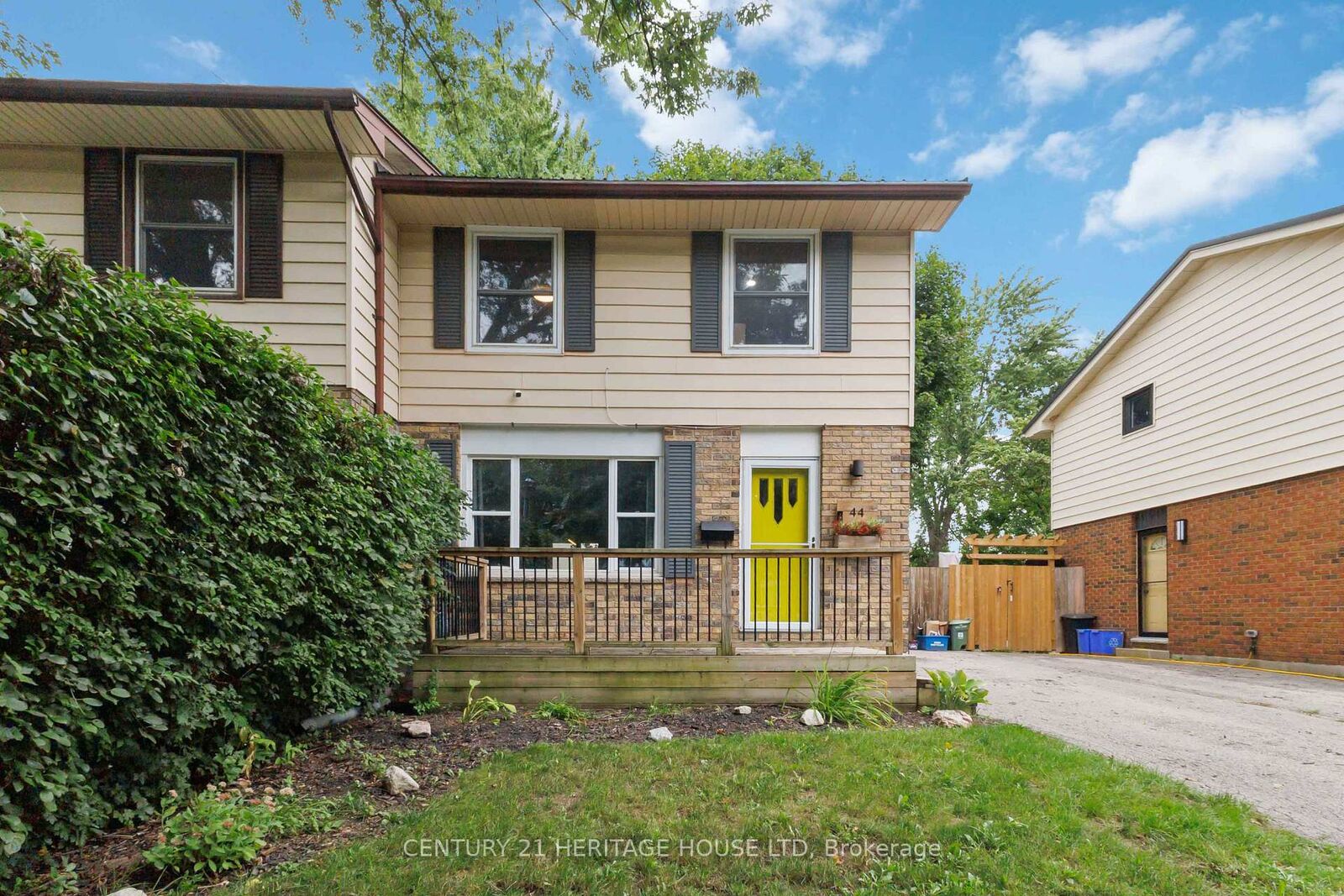 Property Photo: 44 Sasha Crescent ON N6E 2M5