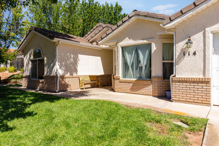 Property Photo:  187 N Westridge Dr 114  UT 84770 