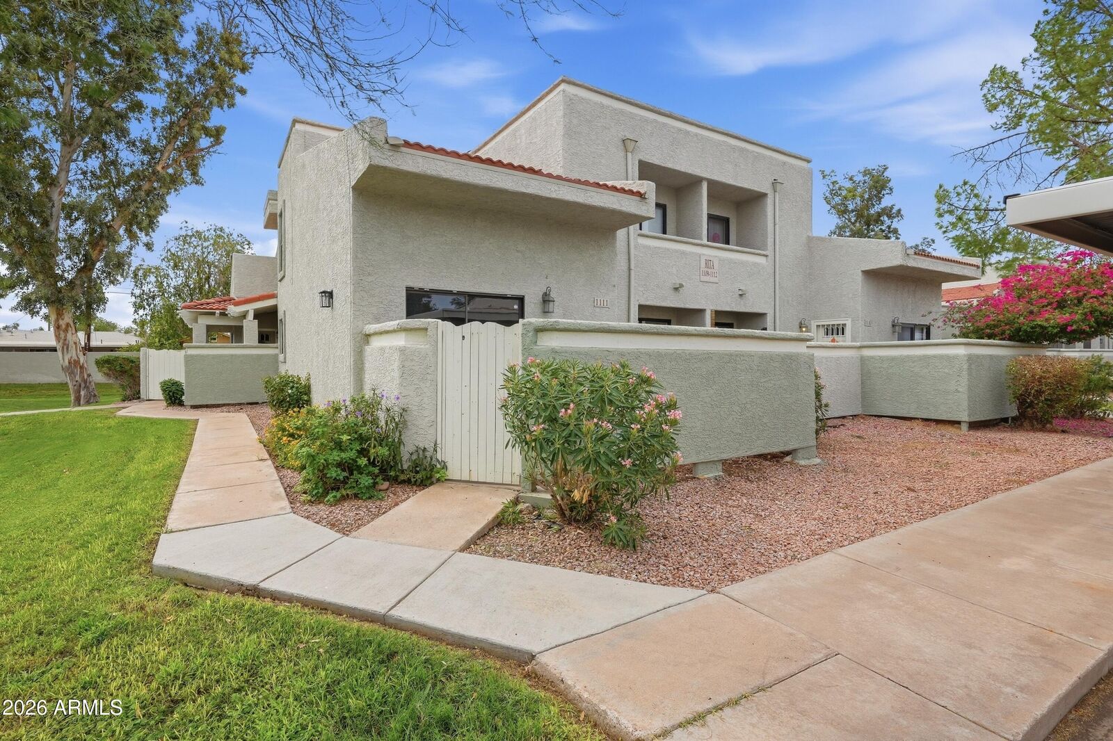 Property Photo:  850 S River Drive 1111  AZ 85281 