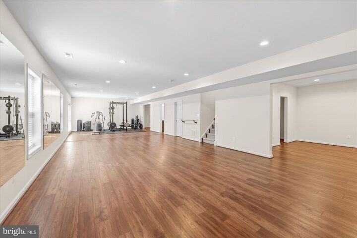 Property Photo:  8513 Oakview Drive  VA 20110 