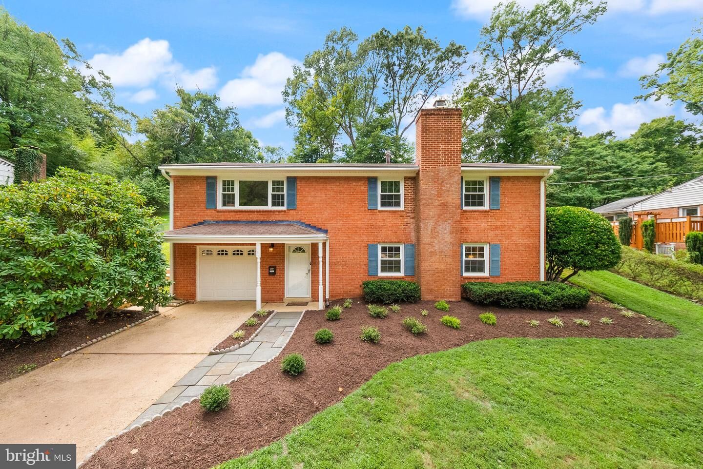 Property Photo: 4426 Rockcrest Drive VA 22032