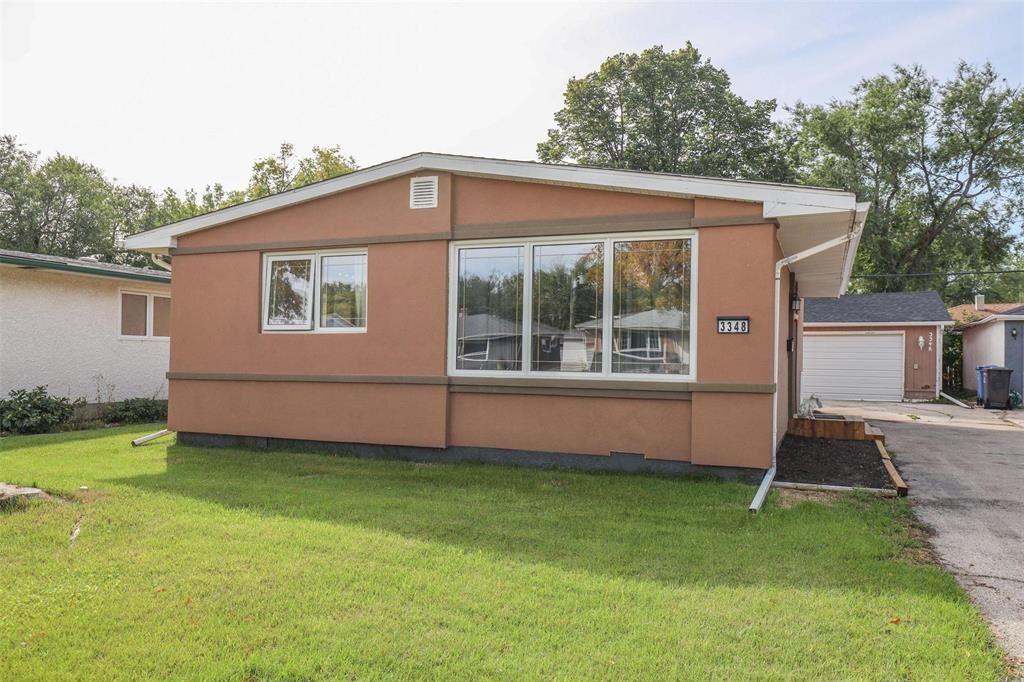 Property Photo:  3348 Ness Avenue  MB R2Y 0G9 
