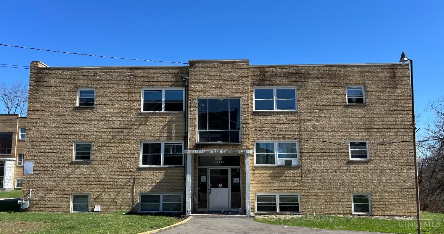 Property Photo:  3301 Camvic Terrace  OH 45211 