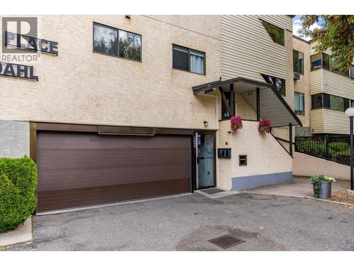 Property Photo:  1903 Lindahl Street 106  BC V1Y 3Z6 