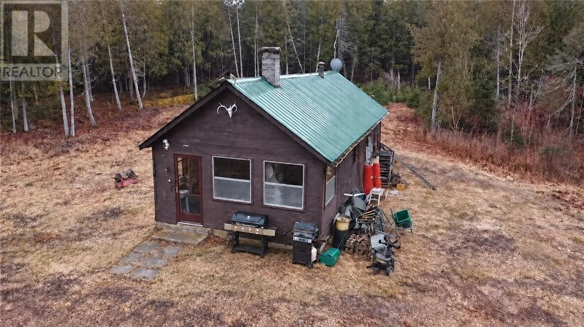 Property Photo:  20751 Highway 6  ON P0P 1Z0 