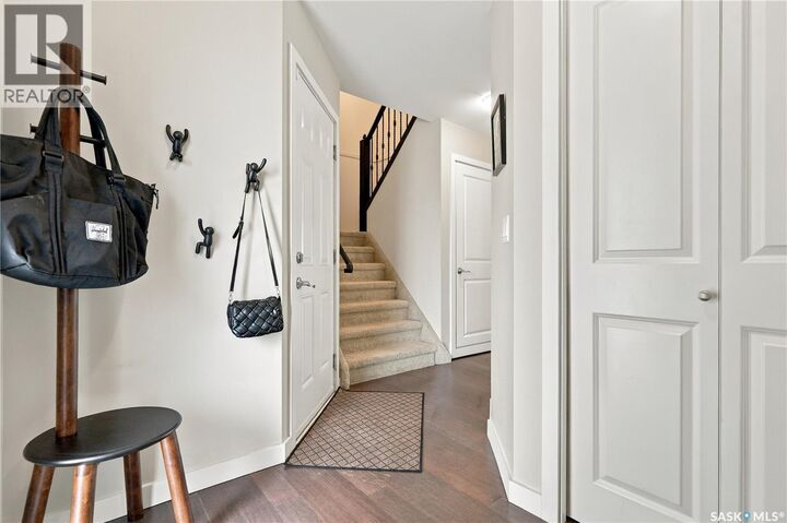 Property Photo:  203 410 Ledingham Way  SK S7V 0C4 