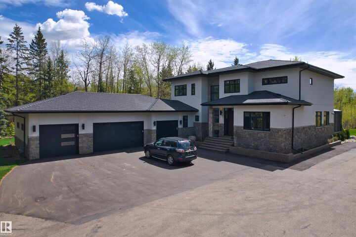 Property Photo:  22433 Twp Road 520  AB T8C 1E4 