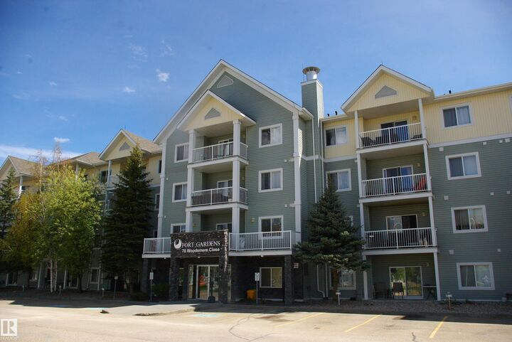 Property Photo:  70 Woodsmere 305  AB T8L 4R8 
