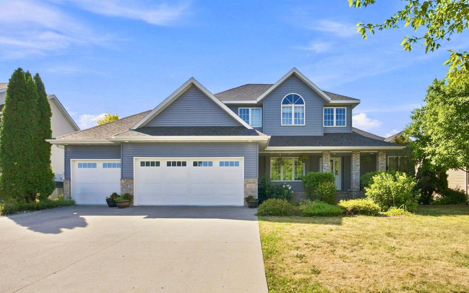 Property Photo:  609 Lexington Lane  MN 56560 