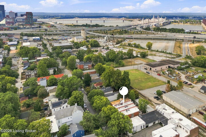 Property Photo:  929 Franklin St  KY 40206 