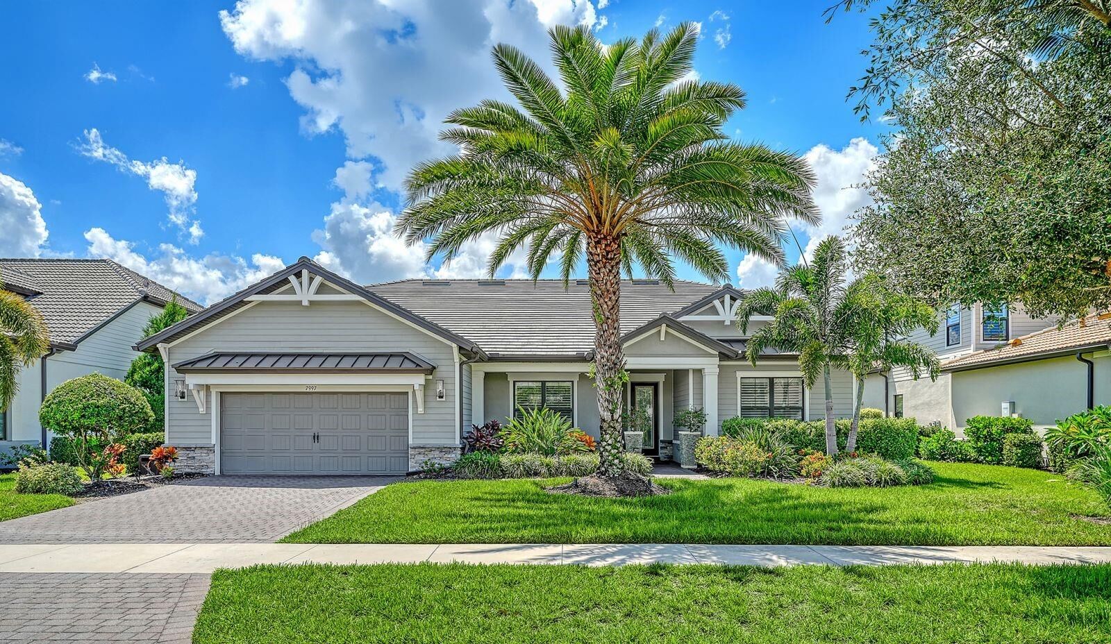 Property Photo:  7997 Grande Shores Drive  FL 34240 