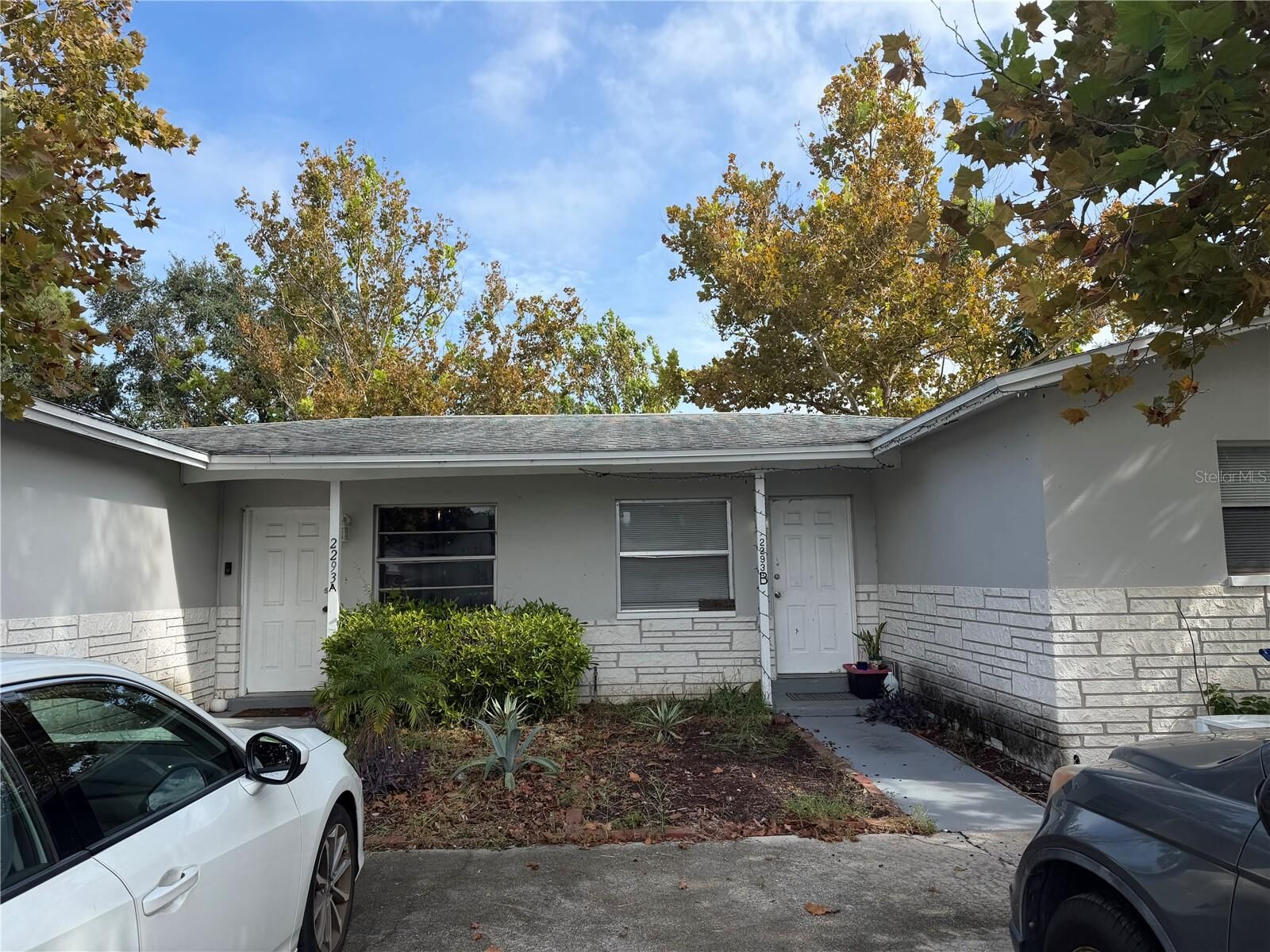 Property Photo: 2293 18th Ave SW FL 33774