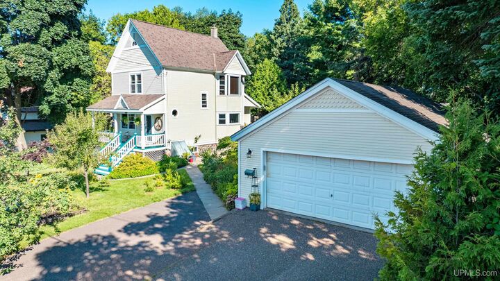 Property Photo:  1043 Ingot Street  MI 49930 