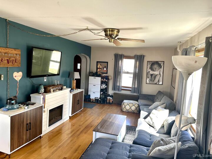 Property Photo:  307 Tobin Street  MI 49866 