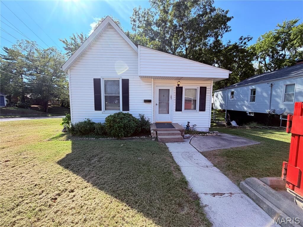 Property Photo: 103 N Jefferson Avenue IL 62234