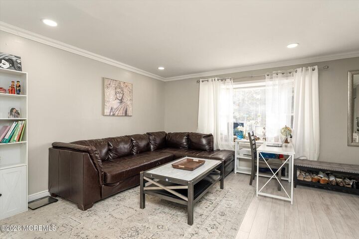 Property Photo:  180 Eva Court  NJ 08527 