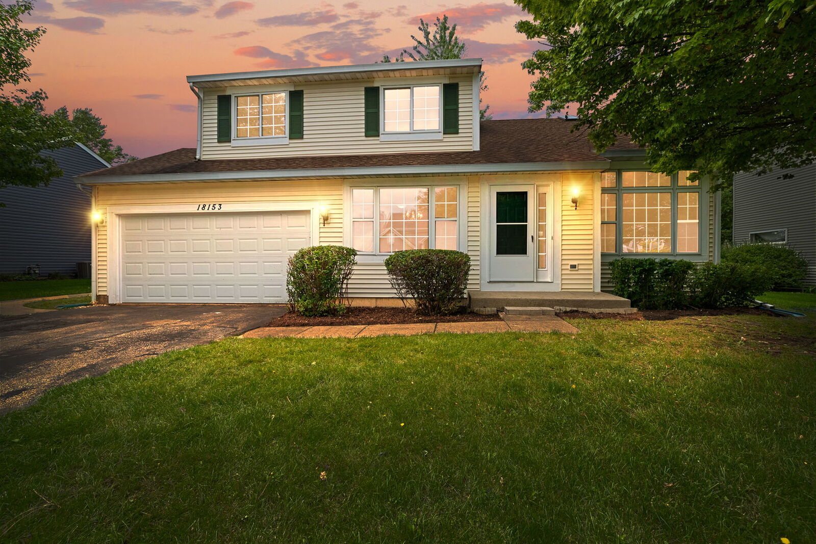 Property Photo: 18153 W Banbury Drive IL 60031