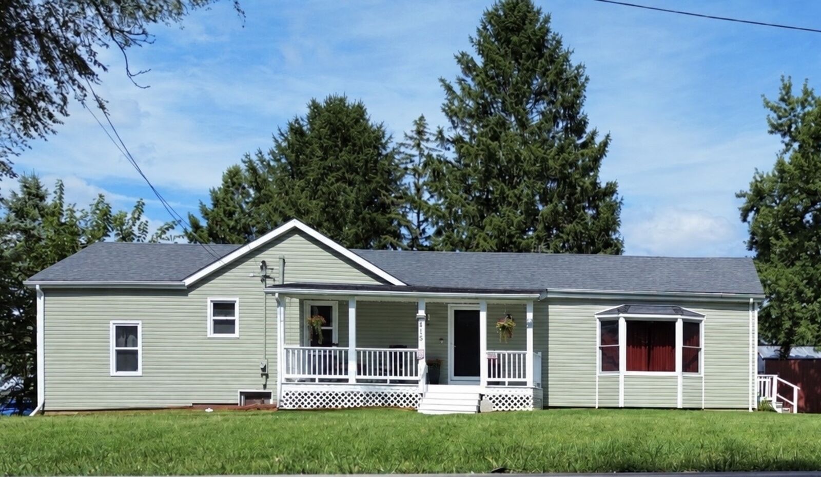 Property Photo:  815 N 7th Street  IL 60416 