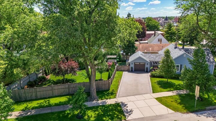 Property Photo: 72 W Irving Park Road IL 60172
