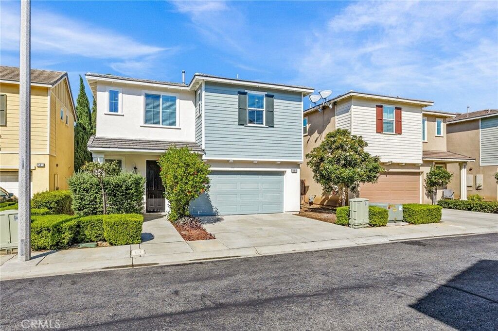 Property Photo:  15813 Perrine Lane  CA 90638 