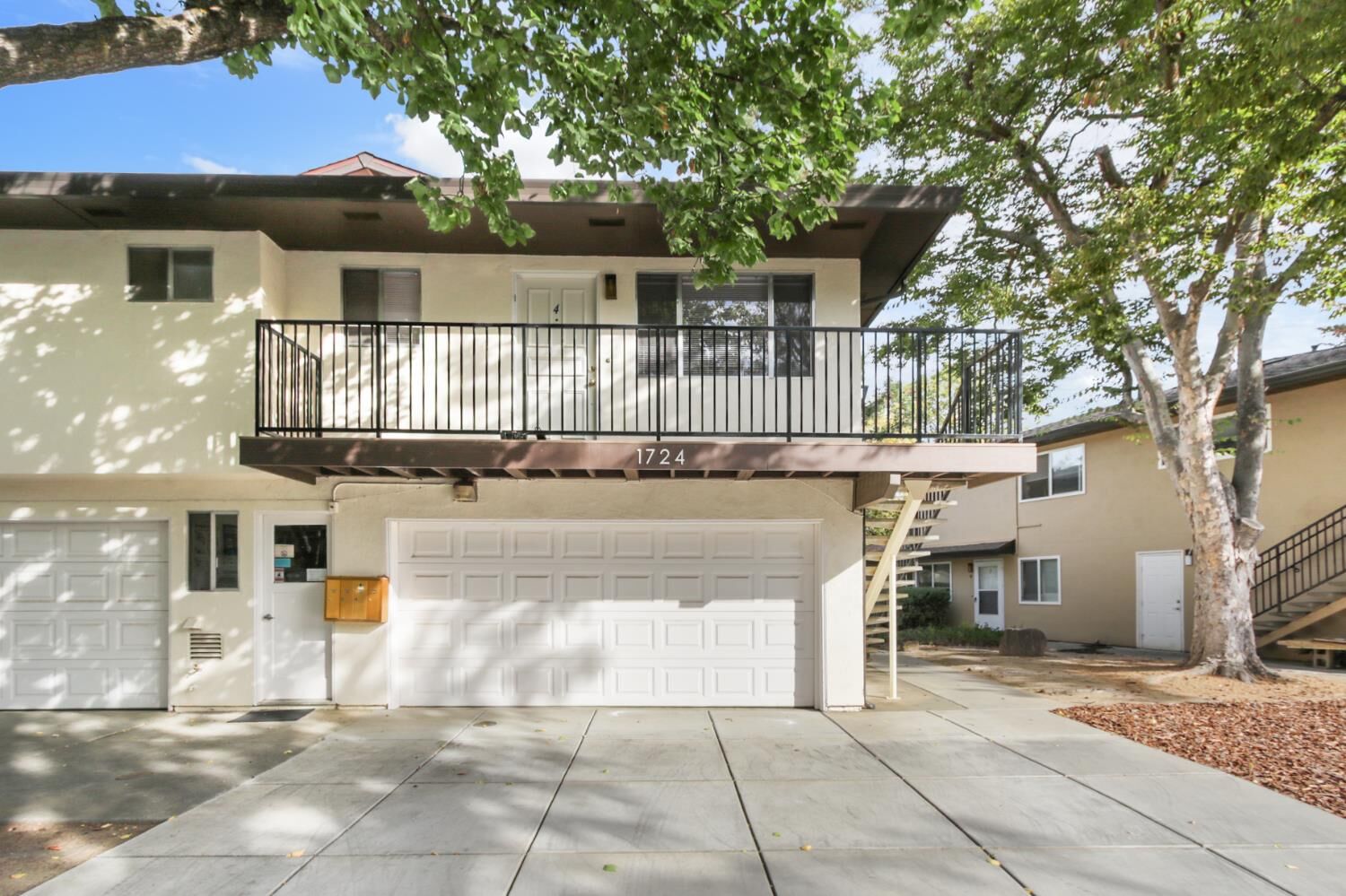 Property Photo:  1724 Fremont Court 4  CA 95618 