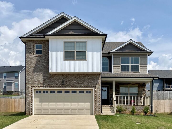 Property Photo: 835 Crestone Ln TN 37042