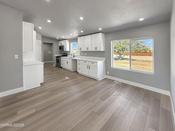 Property Photo: 5510 Vanessa Drive NV 89406