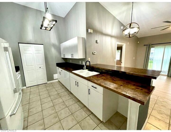Property Photo: 27095 Matheson Ave 208 FL 34135