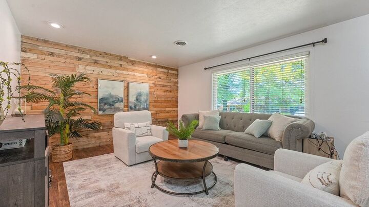 Property Photo: 1501 Camino Real AR 72762
