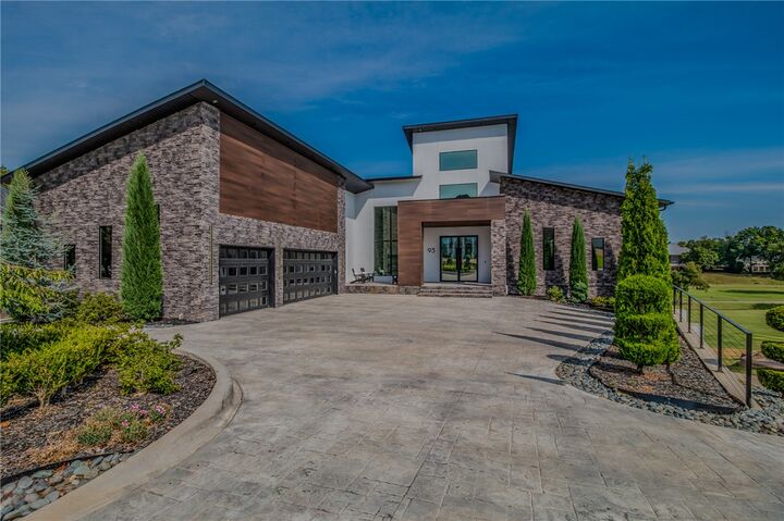 Property Photo: 93 Champions Boulevard AR 72758