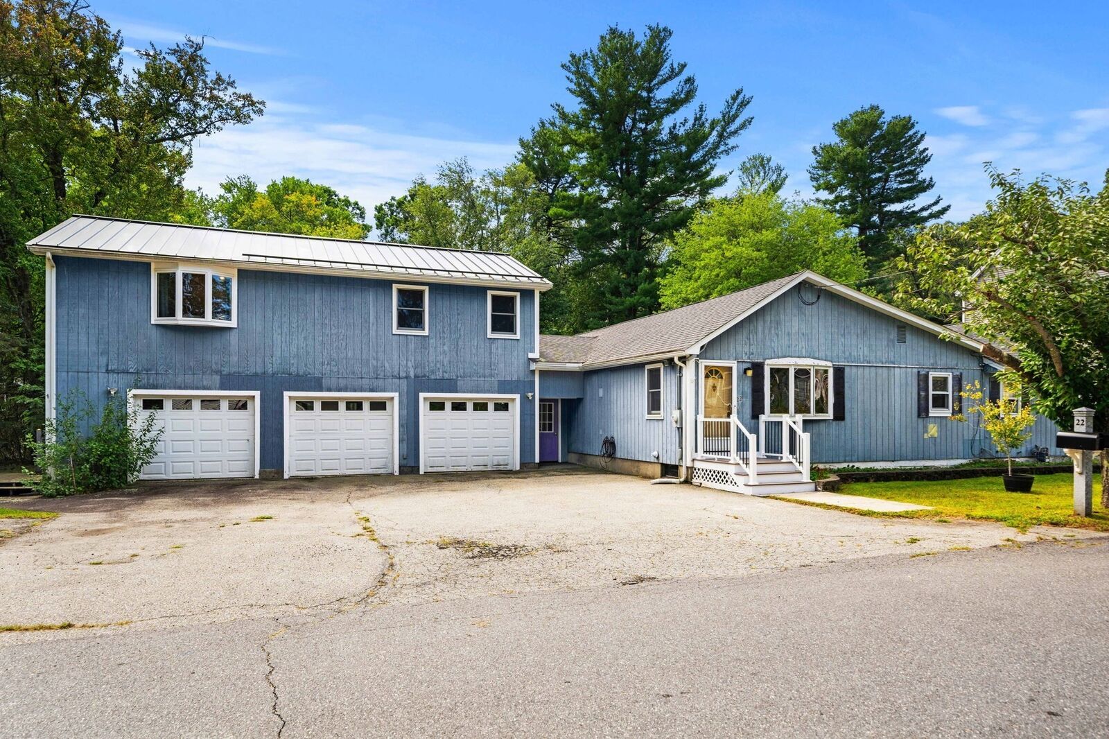 Property Photo:  22 Basswood Ave  MA 01821 