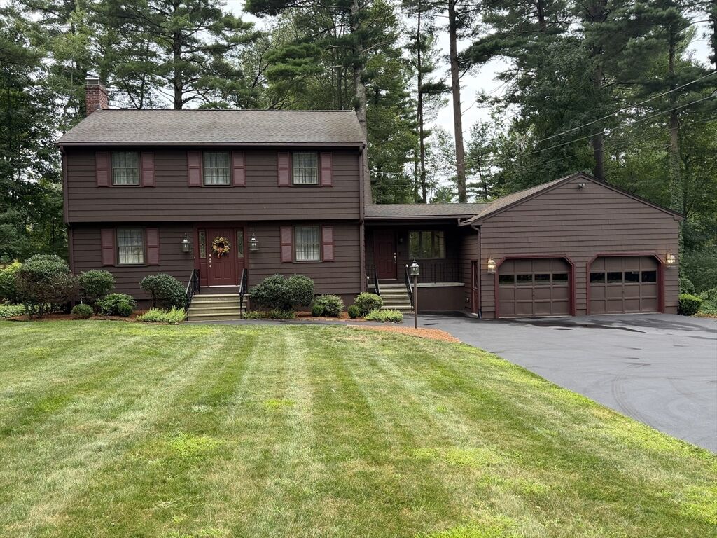 Property Photo:  22 Ranlett Ln  MA 01821 