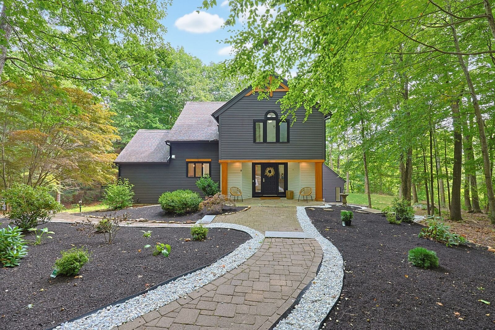 Property Photo: 3 Goodrich Rd MA 01566