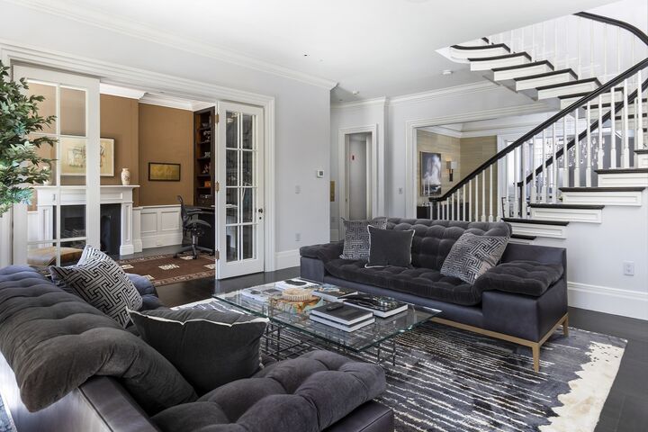 Property Photo: 17 Commonwealth Ave Ph MA 02116