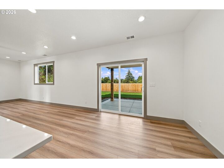 Property Photo: 2716 Firwood Ln OR 97116