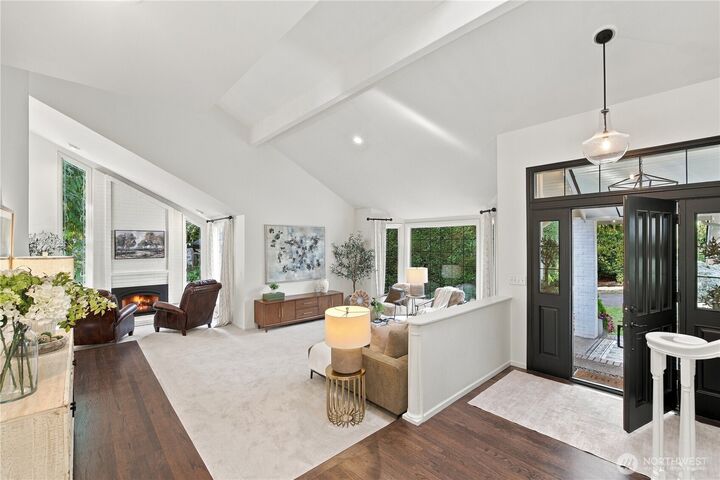 Property Photo:  2423  222nd Avenue NE  WA 98074 