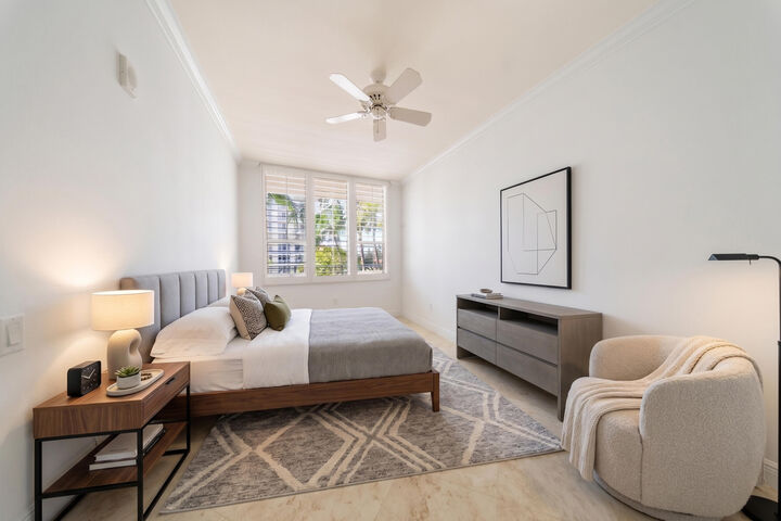 Property Photo:  701 SE 21st Avenue 302  FL 33441 
