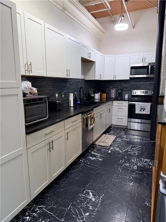 Property Photo:  1117 Douglas Avenue 120  RI 02904 
