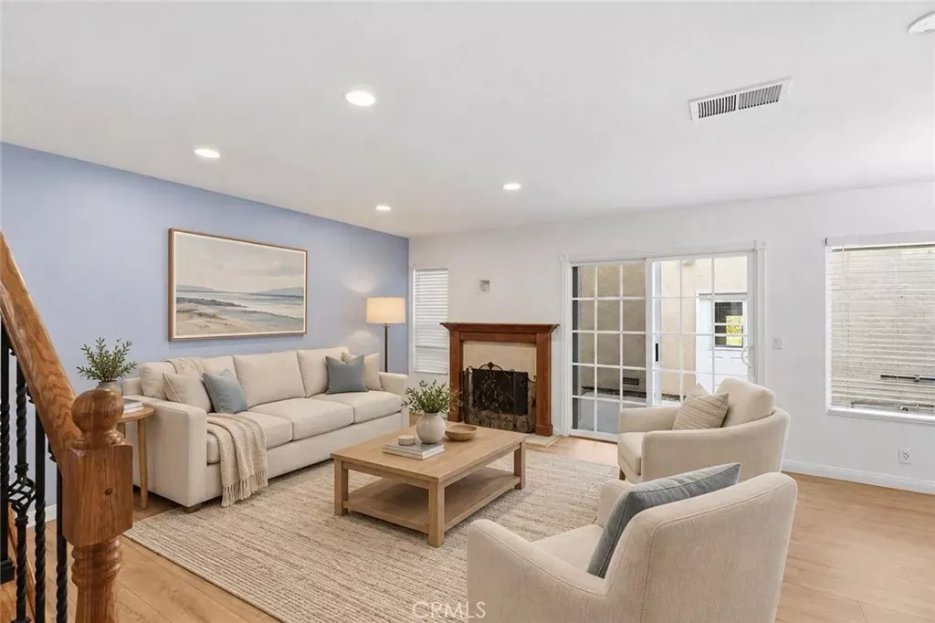 Property Photo:  8 Silverwood  CA 92604 