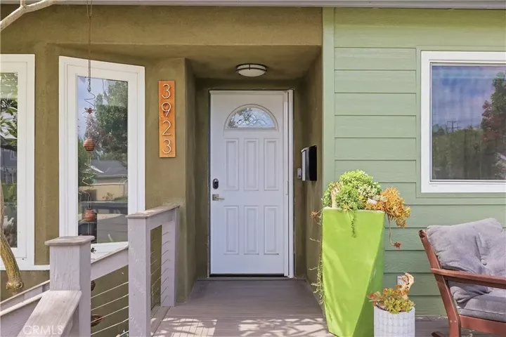 Property Photo: 3923 Conquista CA 90808