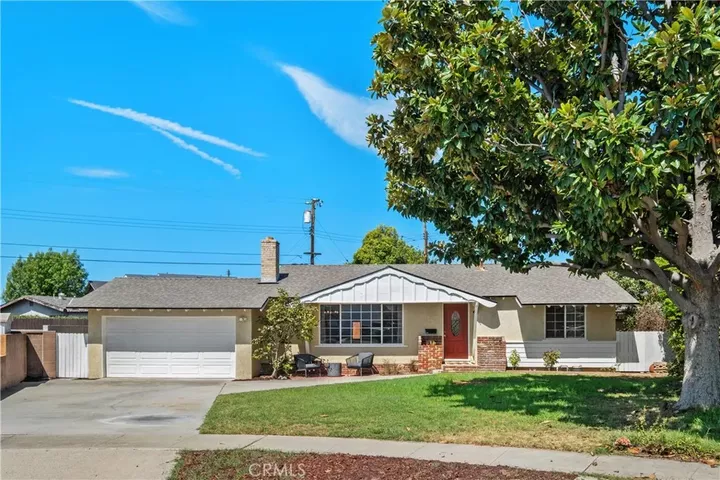 Property Photo:  805 S Oakhaven  CA 92804 