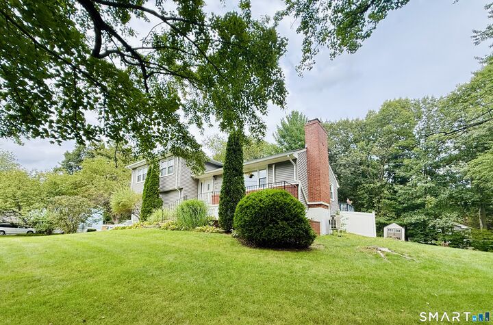 Property Photo: 4280 Madison Avenue CT 06611