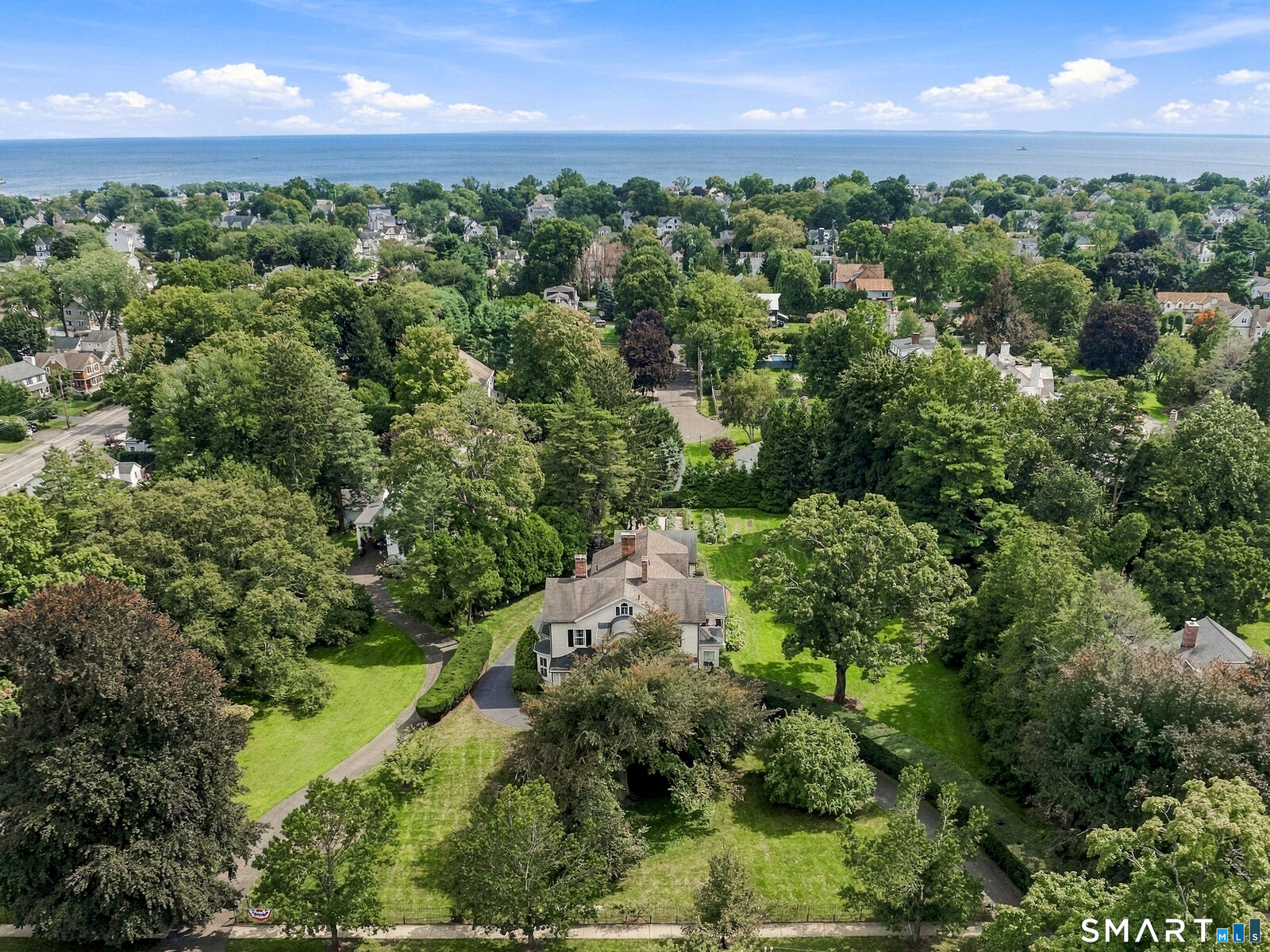 Property Photo:  415 Old Post Road  CT 06824 