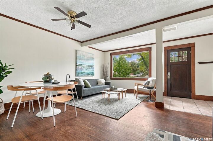 Property Photo: 1150 K Avenue S SK S7M 2G5